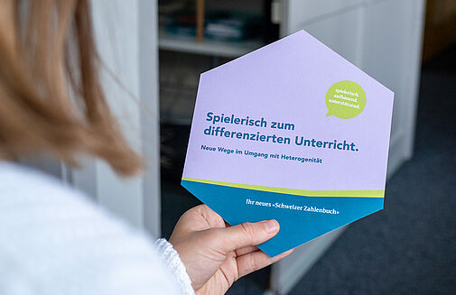 Projekt: Postkarten-Kampagne für das «Schweizer Zahlenbuch»